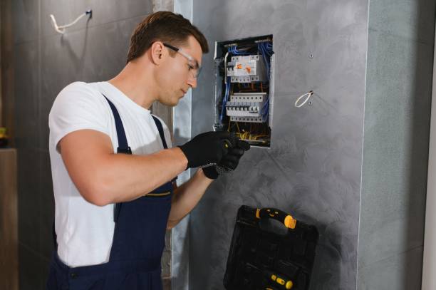 Best Circuit Breaker Repair  in Parsons, KS